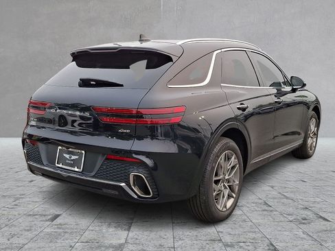 Certified 2025 Genesis GV70 2.5T w/ Select Package AWD/4WD image 6