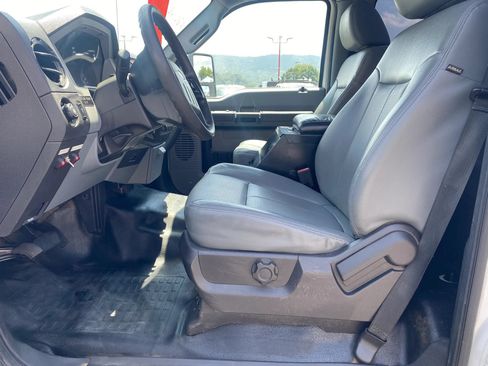 Used 2016 Ford F350 XL AWD/4WD image 10