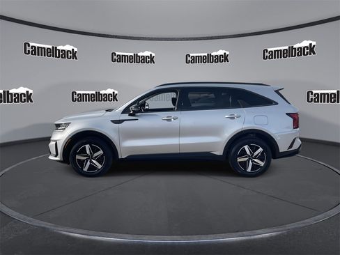 Certified 2022 Kia Sorento S image 4