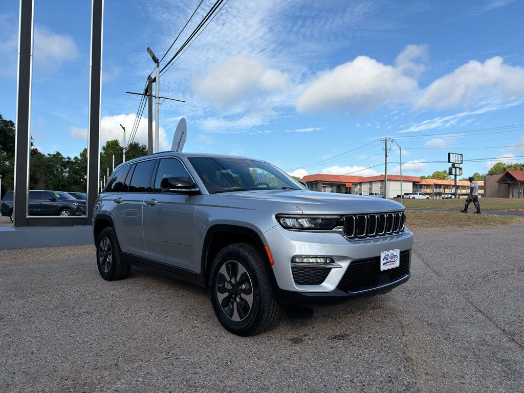 Used 2024 Jeep Grand Cherokee Limited 4xe AWD/4WD image 15