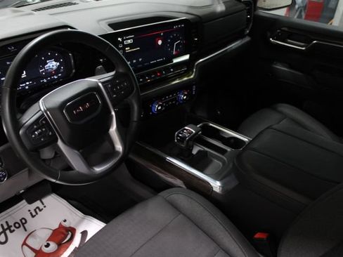 Used 2024 GMC Sierra 1500 Elevation w/ LPO, Elevation Black Package AWD/4WD image 46