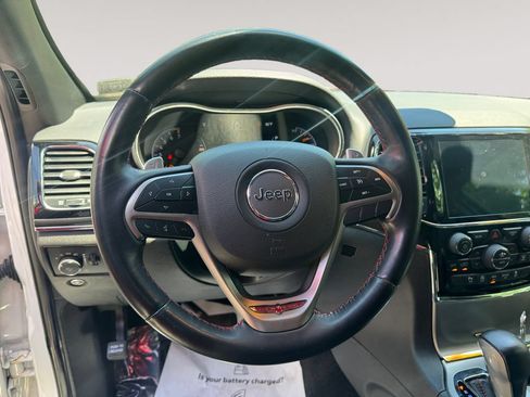 Used 2019 Jeep Grand Cherokee Trailhawk w/ Trailhawk Luxury Group AWD/4WD image 12