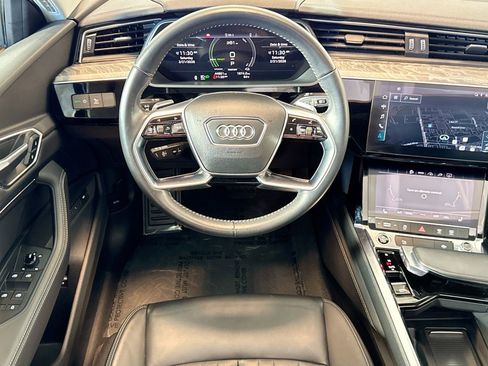 Used 2021 Audi e-tron Premium w/ Convenience Plus Package image 20
