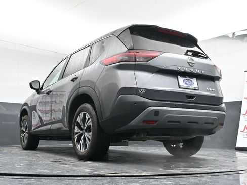 Used 2023 Nissan Rogue SV image 33