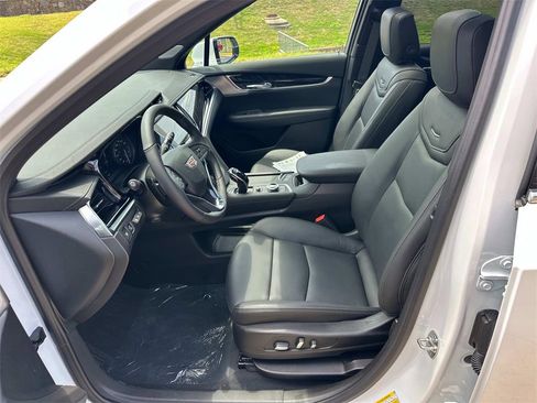 New 2025 Cadillac XT6 Premium Luxury w/ Technology Package image 14