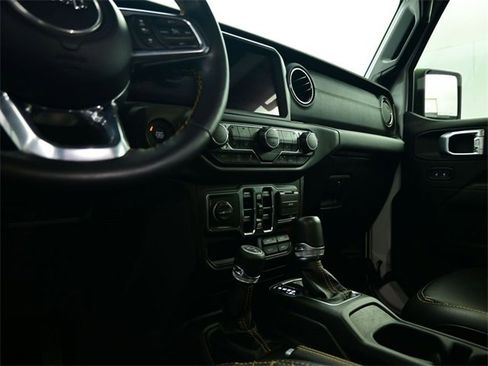 Used 2021 Jeep Wrangler Unlimited Sahara image 21