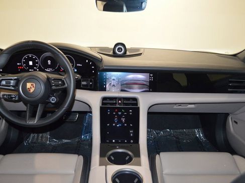 New 2025 Porsche Taycan 4S AWD/4WD image 38