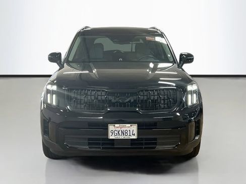 Certified 2023 Kia Telluride EX w/ EX Captain's Chair Package FWD image 2
