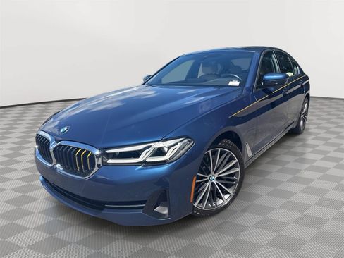 Used 2023 BMW 530i w/ Convenience Package RWD image 2