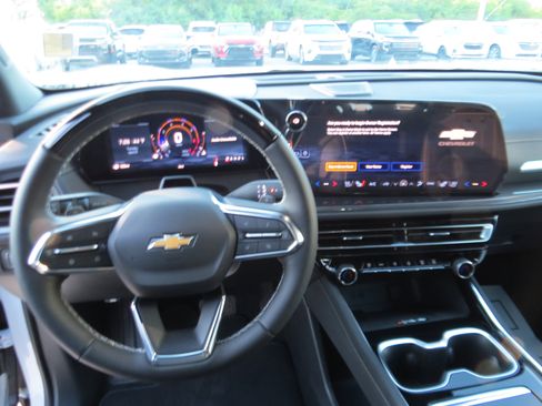 New 2026 Chevrolet Traverse High Country FWD image 20
