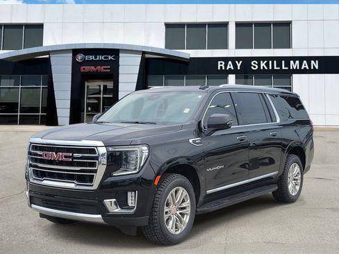 Used 2024 GMC Yukon XL SLT w/ SLT Luxury Package AWD/4WD image 3