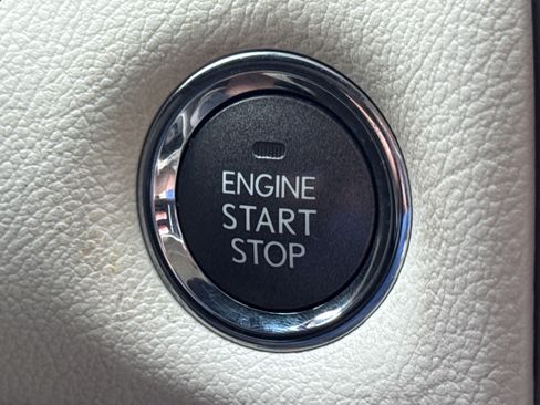 Used 2013 Lexus GX 460 w/ Comfort Plus Pkg AWD/4WD image 19