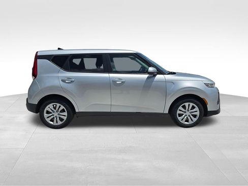 Used 2020 Kia Soul LX FWD image 10