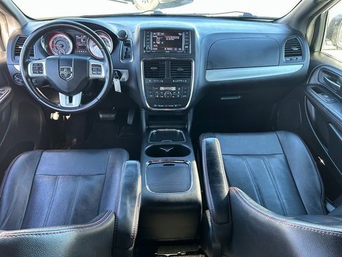 Used 2019 Dodge Grand Caravan GT image 27