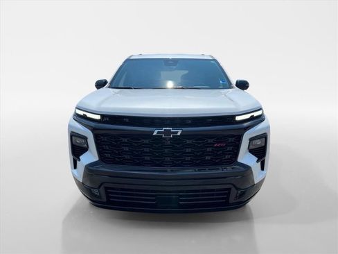 Used 2025 Chevrolet Traverse RS AWD/4WD image 8