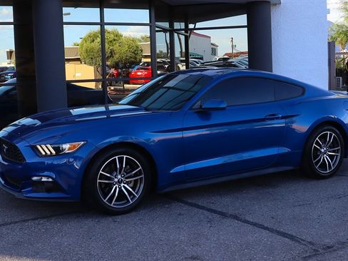 Used 2017 Ford Mustang Premium RWD image 7