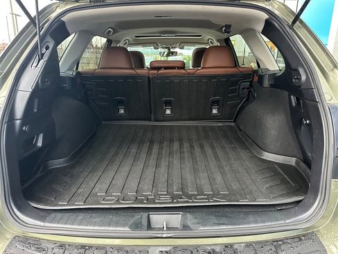 Used 2017 Subaru Outback 2.5i Touring w/ Popular Package #5A image 14