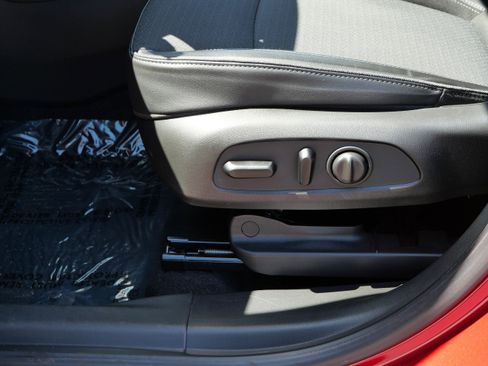 Used 2021 Buick Encore GX Select w/ Sport Touring Package AWD/4WD image 20