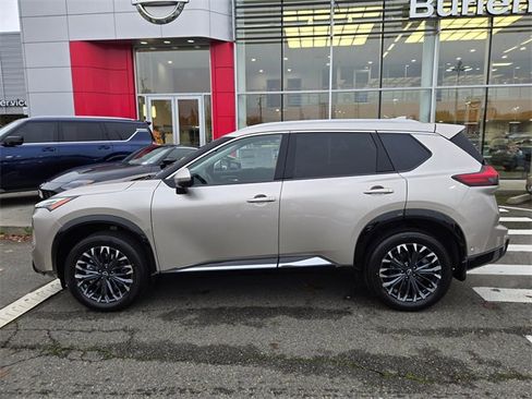 New 2026 Nissan Rogue Platinum image 9