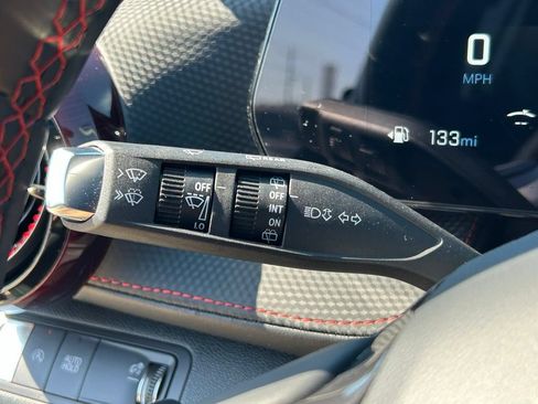 Used 2025 Chevrolet Equinox RS FWD image 26