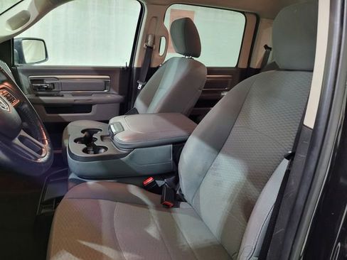 Used 2018 RAM 1500 Classic SLT w/ Luxury Group image 27