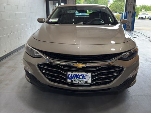 Used 2024 Chevrolet Malibu LT FWD image 8