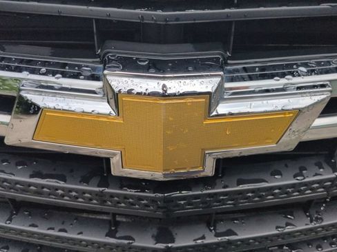 Used 2019 Chevrolet Traverse LS w/ LPO, Floor Liner Package FWD image 32