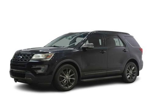 Used 2017 Ford Explorer XLT w/ Equipment Group 202A FWD image 4