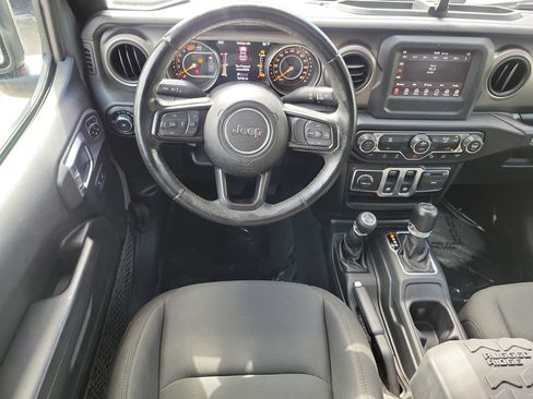 Used 2020 Jeep Wrangler Sport AWD/4WD image 23