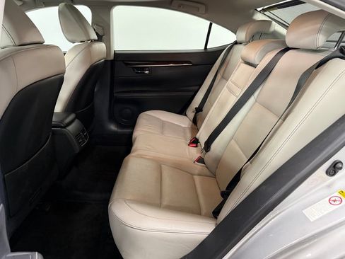 Used 2013 Lexus ES 350 w/ Luxury Pkg FWD image 10