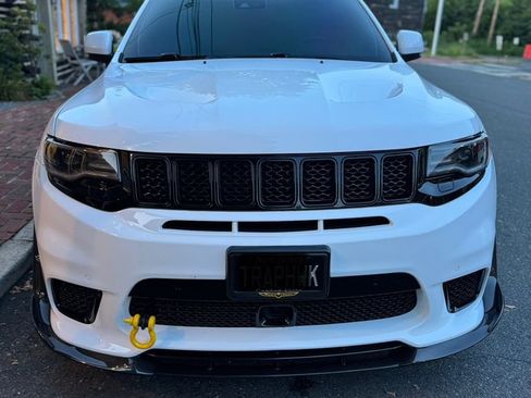 Used 2018 Jeep Grand Cherokee Trackhawk image 2