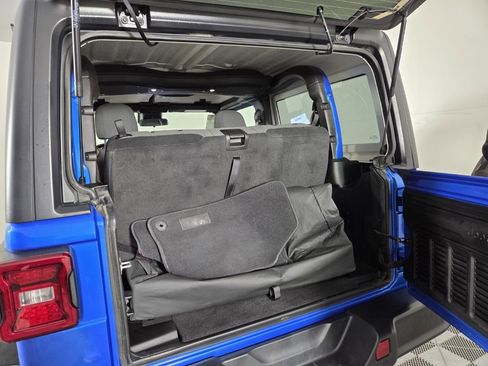 Certified 2025 Jeep Wrangler Sport S image 28