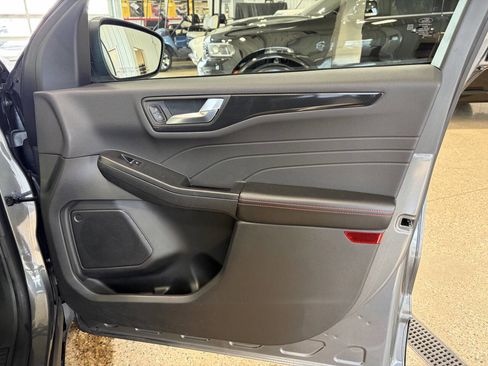 Used 2025 Ford Escape ST-Line image 36
