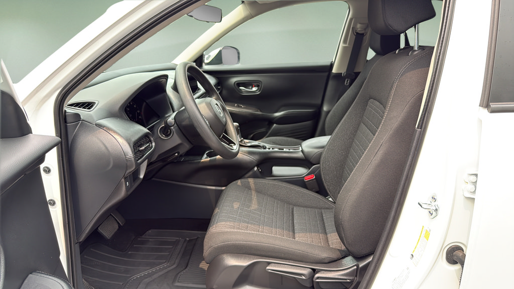 Used 2026 Honda HR-V LX image 11