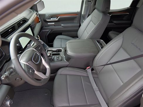 New 2026 GMC Sierra 1500 Denali w/ Denali Reserve Package image 9