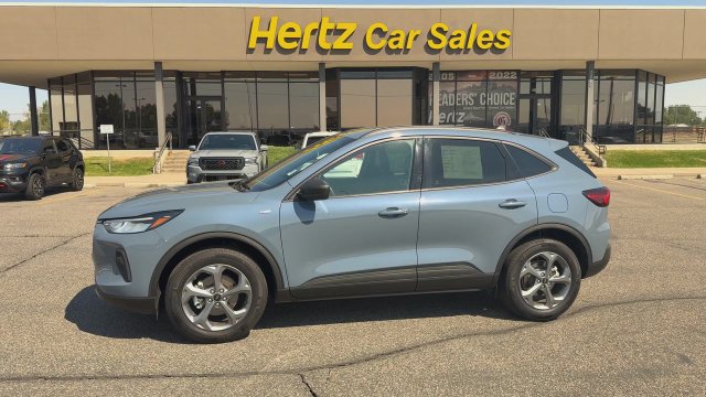 Used 2025 Ford Escape ST-Line w/ Tech Pack #1 AWD/4WD image 5