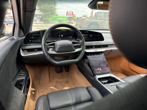 Used 2022 Lucid Air Grand Touring AWD/4WD image 9