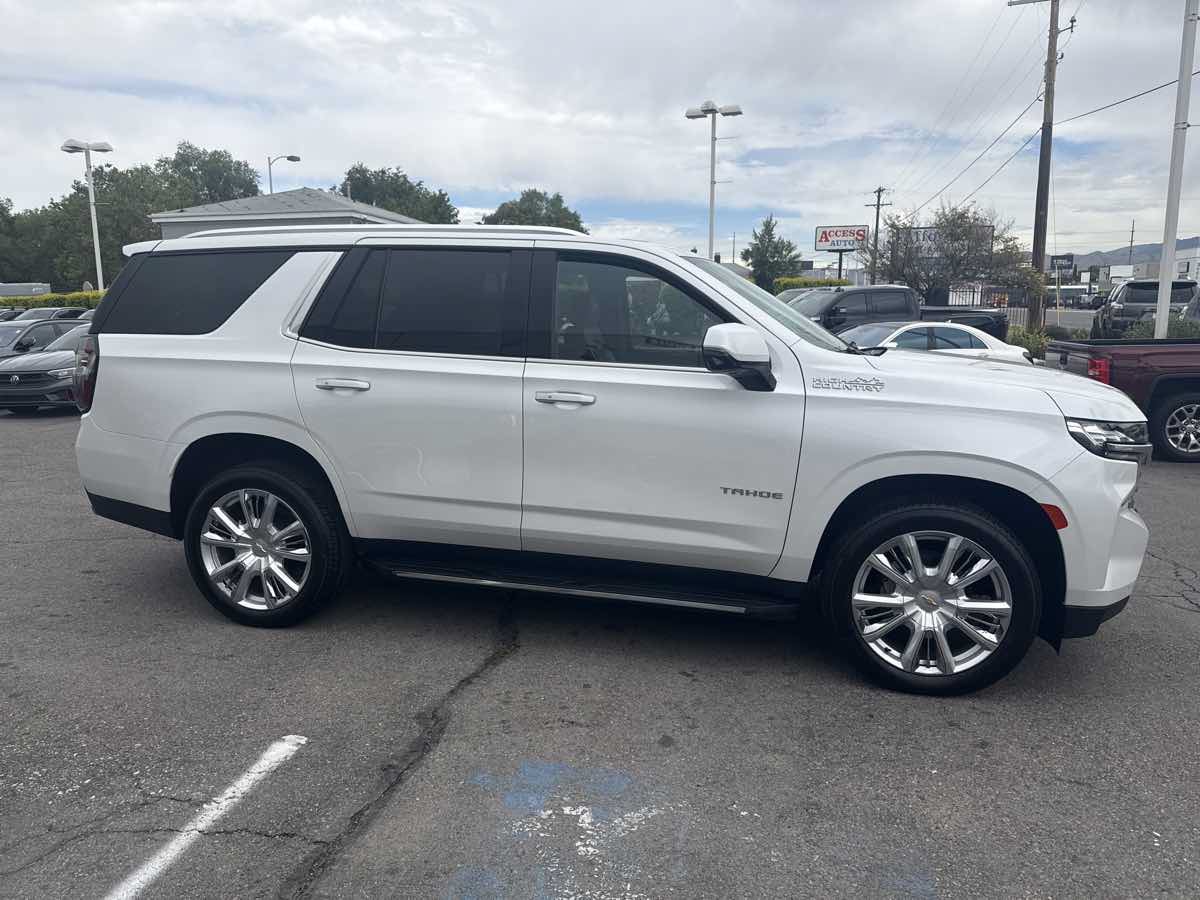 Used 2022 Chevrolet Tahoe High Country AWD/4WD image 5