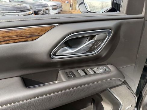 Certified 2024 Chevrolet Suburban Premier image 20