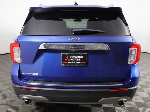 Used 2022 Ford Explorer Limited w/ Equipment Group 301A RWD image 16