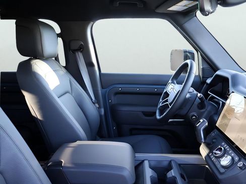 New 2026 Land Rover Defender 110 X-Dynamic SE AWD/4WD image 8