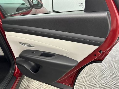 New 2026 Hyundai Tucson SEL image 17