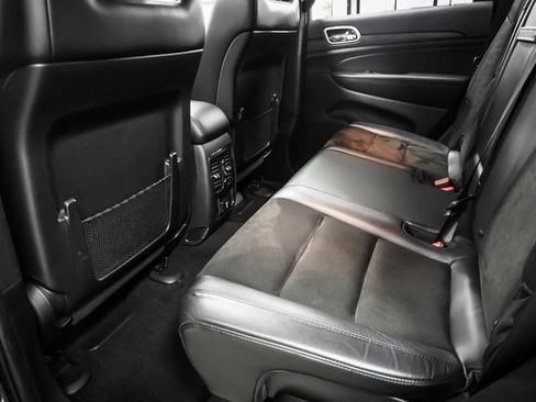 Used 2021 Jeep Grand Cherokee Laredo X image 18