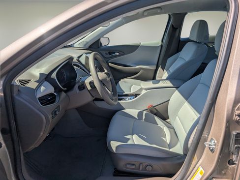 Used 2023 Chevrolet Malibu LS FWD image 10