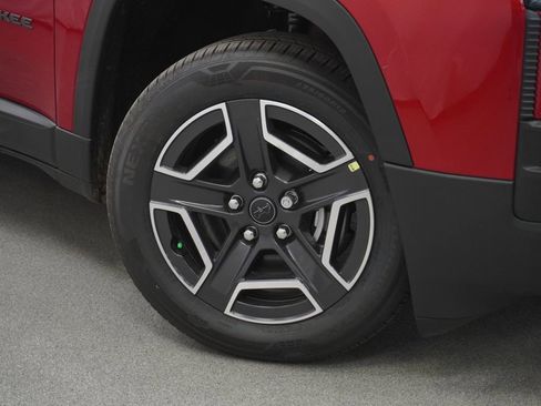 New 2026 Jeep Cherokee Limited AWD/4WD image 4