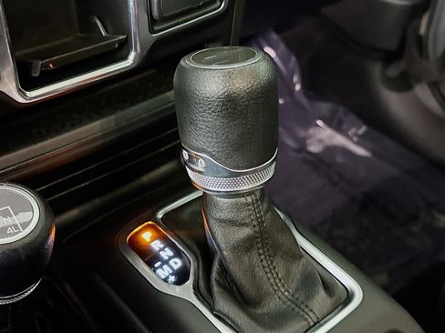 Used 2020 Jeep Gladiator Sport w/ Trailer Tow Package image 18