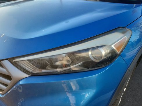 Used 2017 Hyundai Tucson SE Plus AWD/4WD image 5