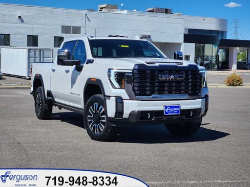 Used 2024 GMC Sierra 2500 Denali Ultimate AWD/4WD image 1