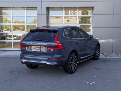 Used 2023 Volvo XC60 T8 Ultimate image 5
