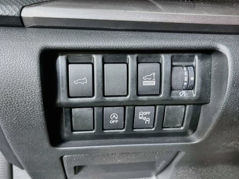 Used 2020 Subaru Forester Premium AWD/4WD image 13